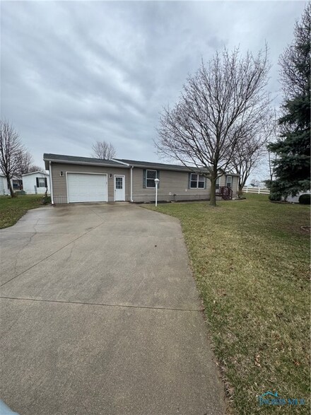 14900 County Road H Unit 85, Wauseon, OH 43567