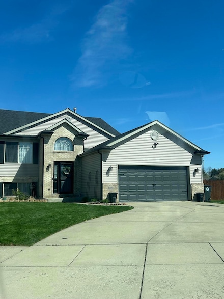1093 Csokasy Ct, Hobart, IN 46342
