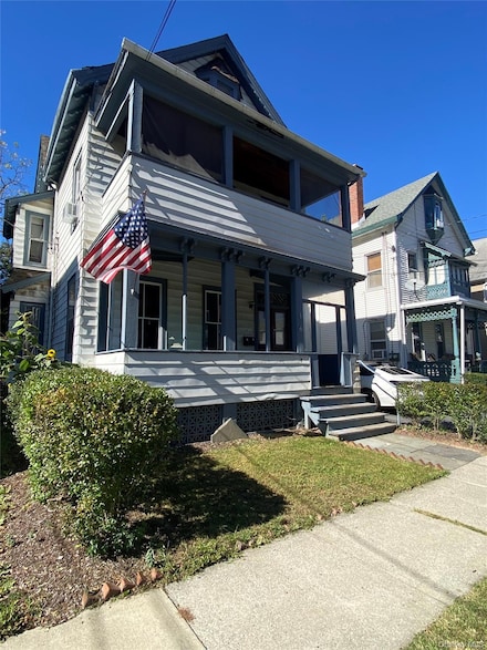 126 Garden St, Poughkeepsie, NY 12601