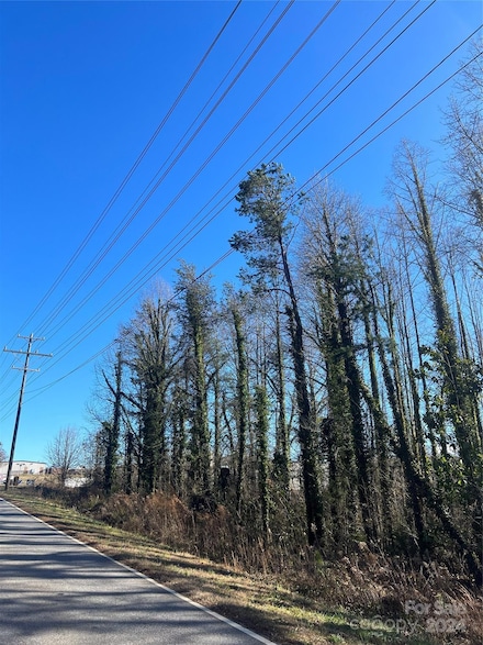 1511 Deborah Herman Rd, Conover, NC 28613