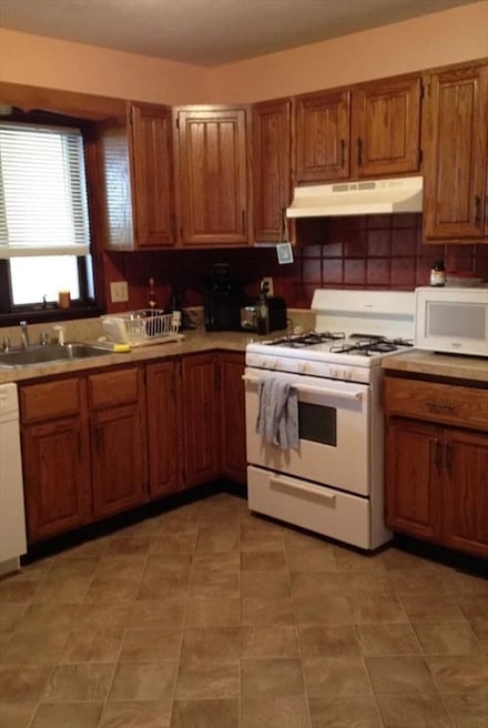 336 Lagrange St Unit 1, West Roxbury, MA 02132