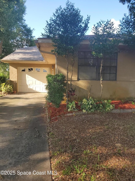 460 L M Davey Ln, Titusville, FL 32780