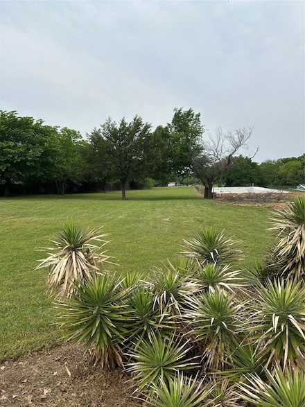 124 S Joplin Rd, Kennedale, TX 76060