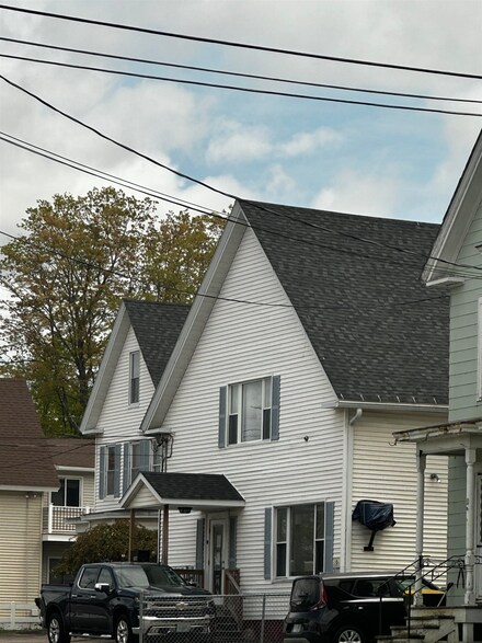 254 Court St, Laconia, NH 03246