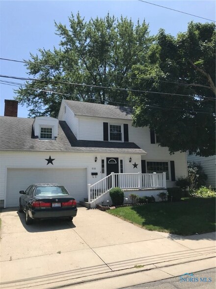 521 W Main St, Napoleon, OH 43545