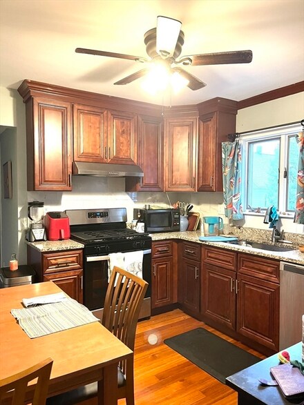 23 Hooker St Unit 2, Medford, MA 02155