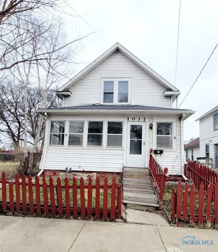 1031 N Michigan St, Toledo, OH 43604