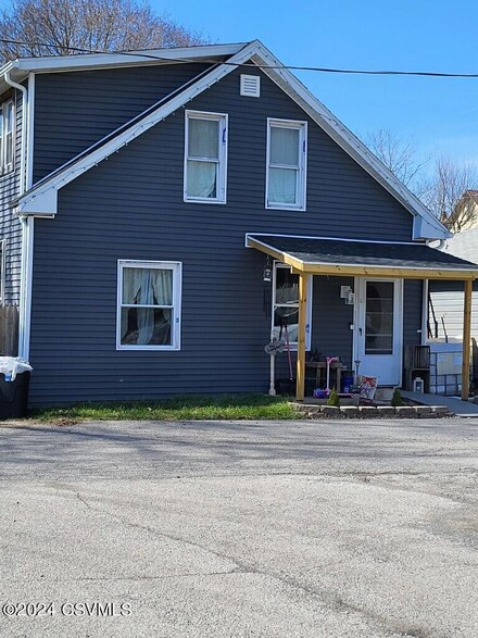 26 Pleasant Valley Ave, Milton, PA 17847
