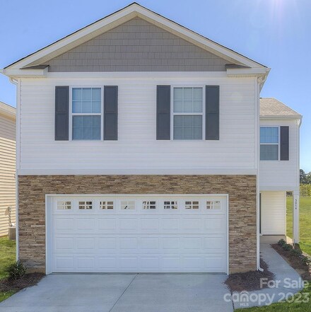 2113 Allium Dr, Charlotte, NC 28216