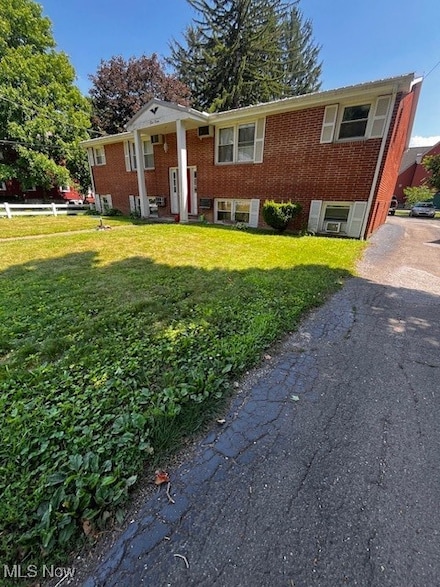 320 E Chestnut St Unit 2, Lisbon, OH 44432