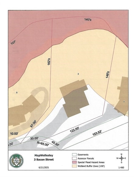 3 Bacon St, Wellesley, MA 02482