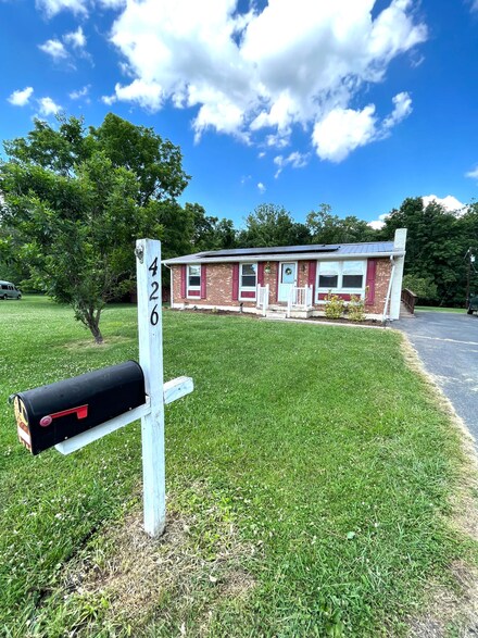 426 Winding Way, Covington, VA 24426