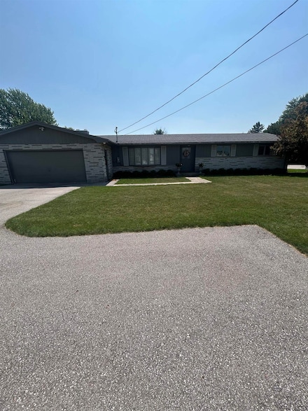 1102 E Beaver Rd, Kawkawlin, MI 48631