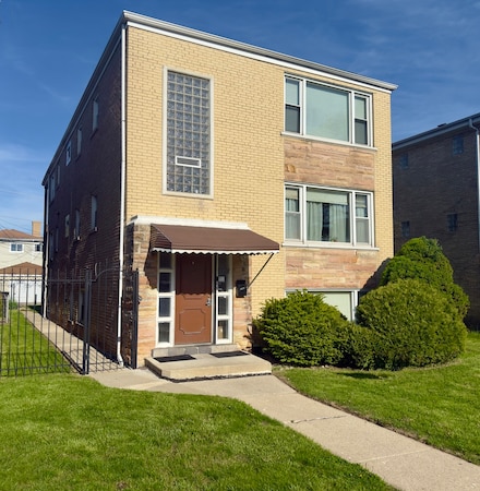 1333 N Latrobe Ave Unit 2, Chicago, IL 60651