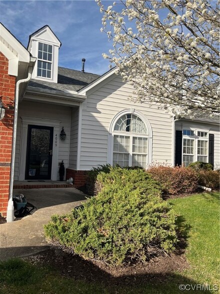 4009 Ironwoods Walk Dr, Glen Allen, VA 23059