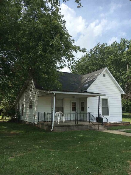 305 S Anderson St, Sandborn, IN 47578