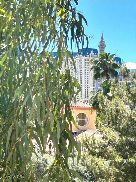 270 E Flamingo Rd Unit 205, Las Vegas, NV 89169