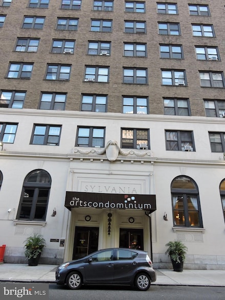 1324 Locust St Unit 315, Philadelphia, PA 19107