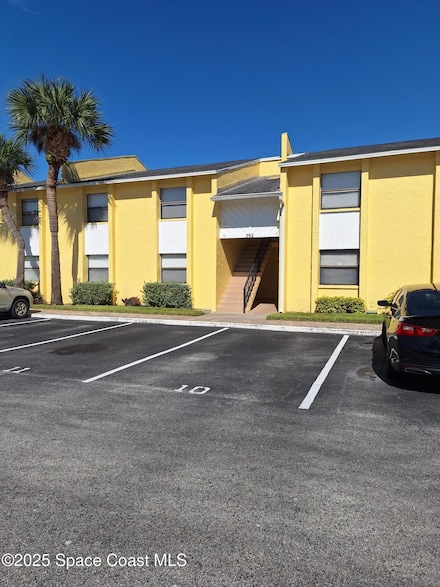 592 N Wickham Rd Unit 12, Melbourne, FL 32935