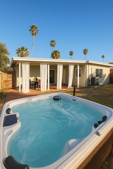 4026 Indianapolis St NE, Saint Petersburg, FL 33703