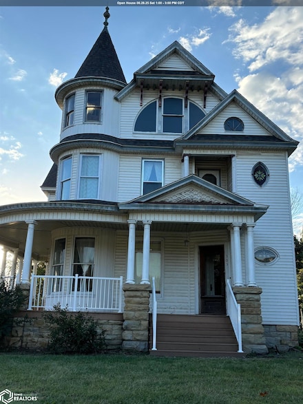 303 Washington St, Bonaparte, IA 52620