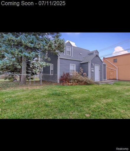 11610 Cardwell St, Livonia, MI 48150