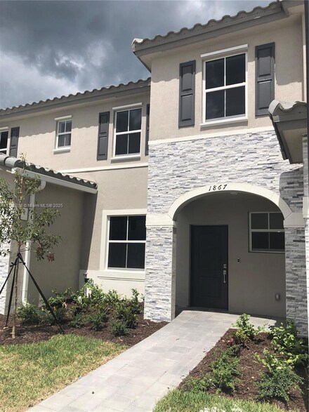 1867 SE 26th Terrace, Homestead, FL 33035