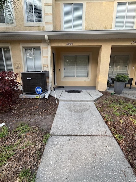 10823 Brickside Ct, Riverview, FL 33579