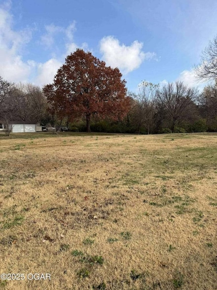 602 S High School Ave, Columbus, KS 66725