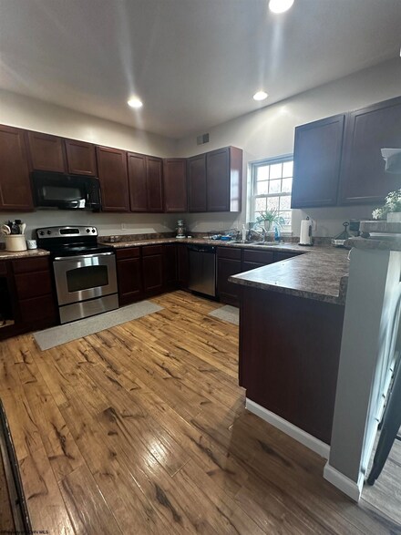 130 Bolyard Dr, Tunnelton, WV 26444