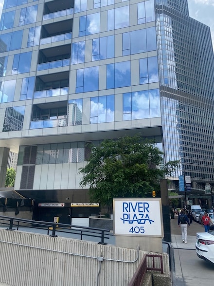 405 N Wabash Ave Unit B4, Chicago, IL 60611
