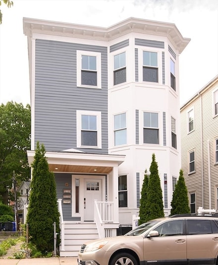 8 Brookside Ave Unit 2, Jamaica Plain, MA 02130