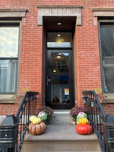 264 3rd St Unit 4L, Jersey City, NJ 07302