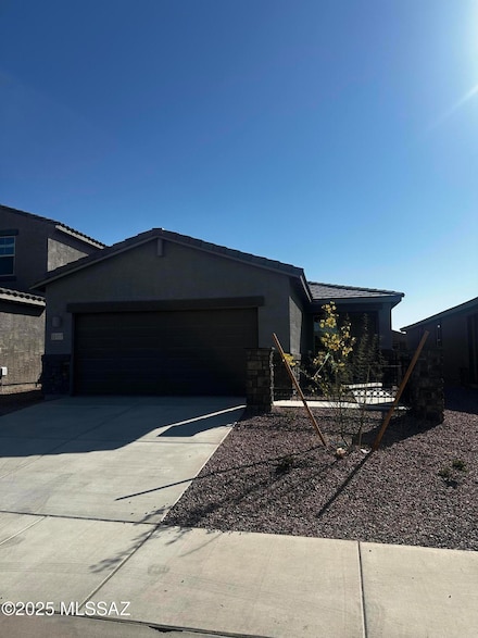 10411 W Granderson St, Marana, AZ 85653