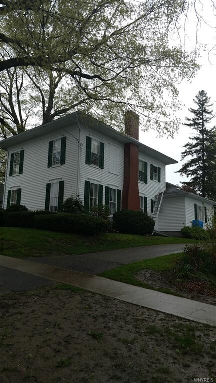 5 Leicester St, Perry, NY 14530