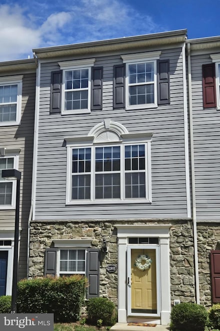 21801 Flanders Ct, Ashburn, VA 20147