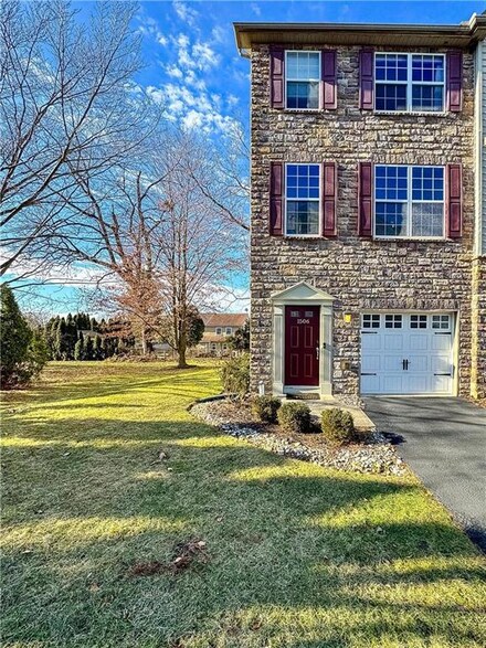 1506 Brookstone Place, Hellertown, PA 18055