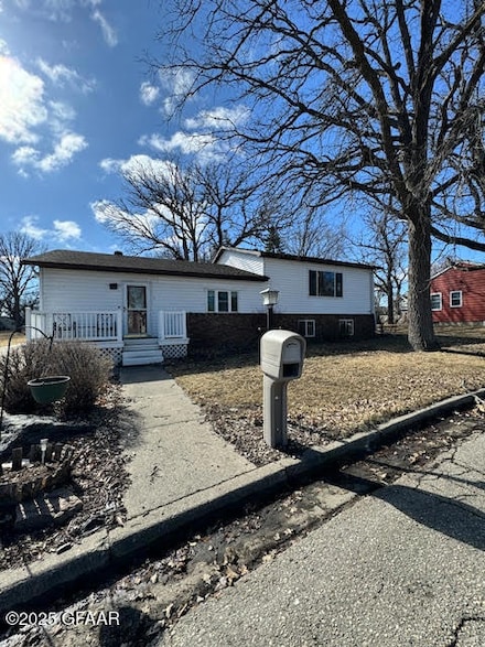 622 8th St NE, Fosston, MN 56542