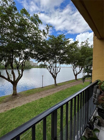 4805 NW 7th St Unit 20915, Miami, FL 33126