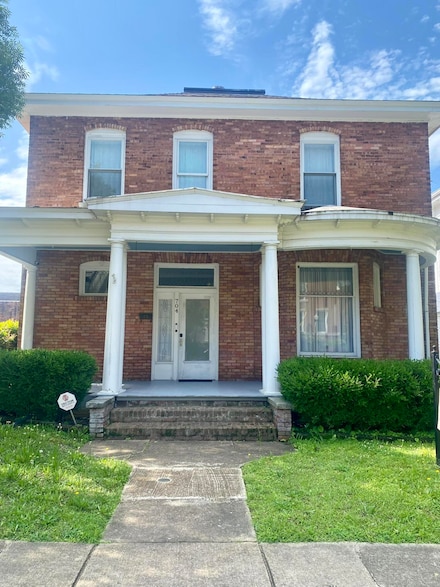 704 2nd Ave N, Columbus, MS 39701