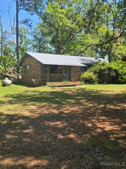 1461 Gardner Rd, Grady, AL 36036