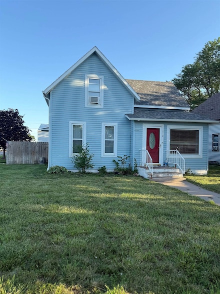 312 E 6th St, Lexington, NE 68850