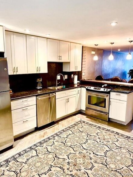 9850 W Stanford Ave Unit B, Littleton, CO 80123