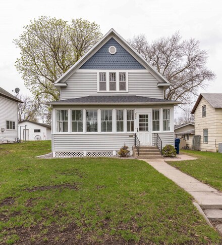 806 S Union Ave, Fergus Falls, MN 56537
