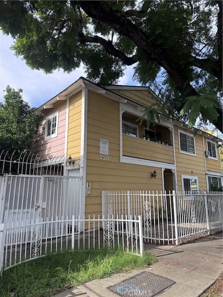 720 N Lacy St Unit E, Santa Ana, CA 92701