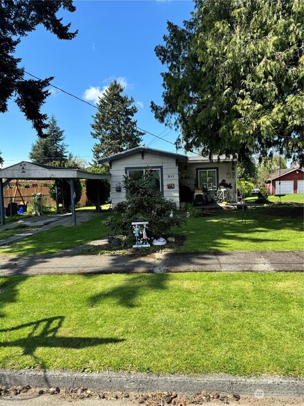 911 S 12th St, Mount Vernon, WA 98274