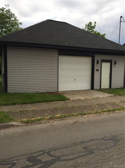75 Labelle Ave, Buffalo, NY 14219