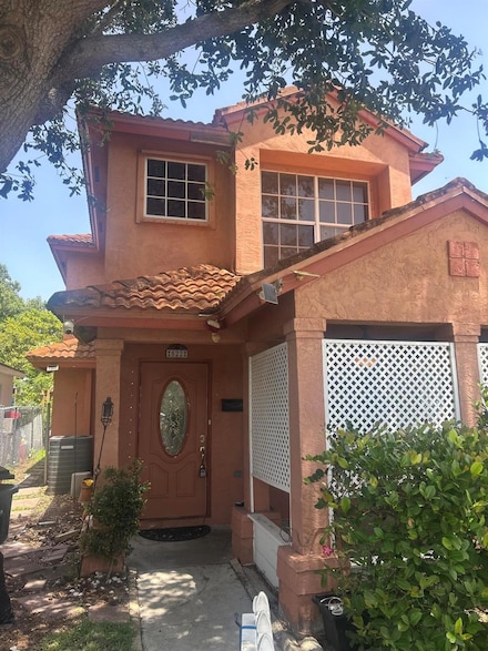 522 S E St, Lake Worth, FL 33460