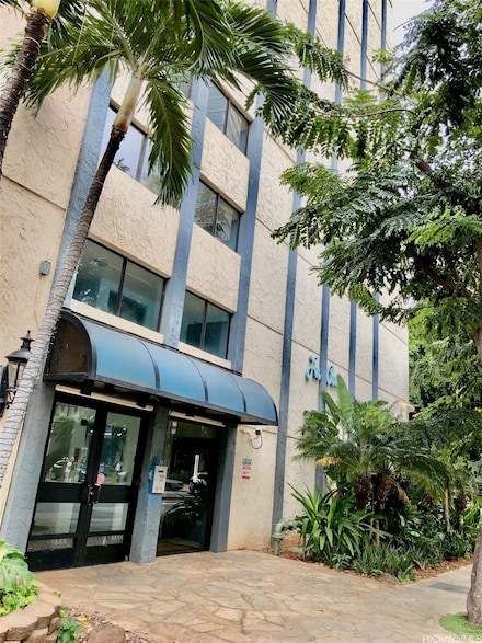 2092 Kuhio Ave Unit 1102, Honolulu, HI 96815