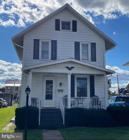 504 S Wayne St, Lewistown, PA 17044